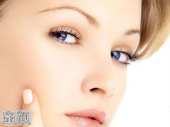 复合采光嫩肤，重塑肌肤光彩的艺术