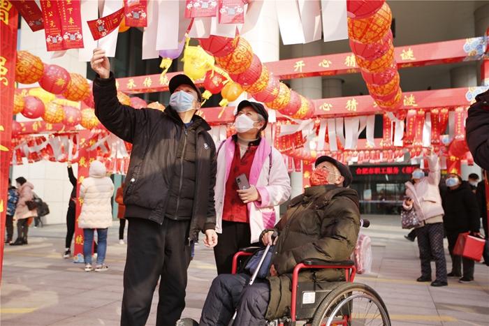 灯谜大全及答案，100个经典谜题与解析