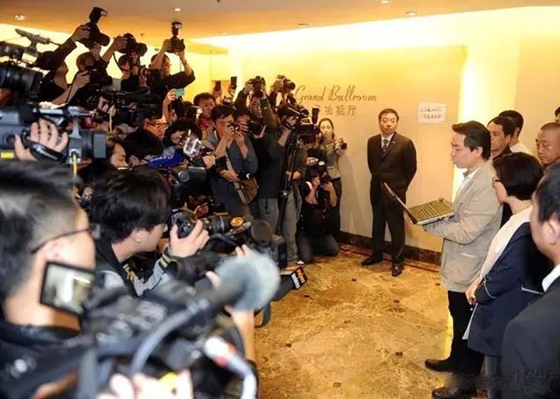 马航唯一幸存者刘海波被找到，奇迹中的坚韧与希望之光